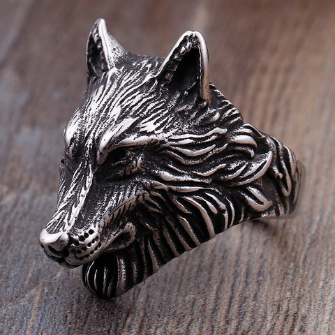 Wolf head ring